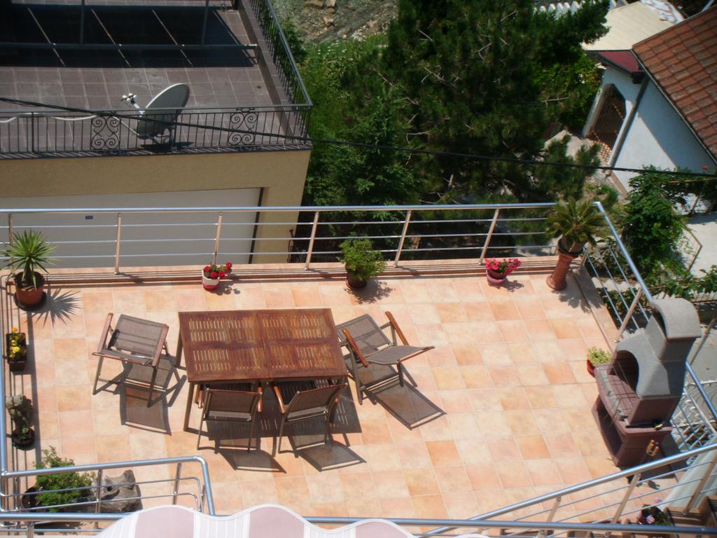 Apartments Bombona Утьеха Экстерьер фото